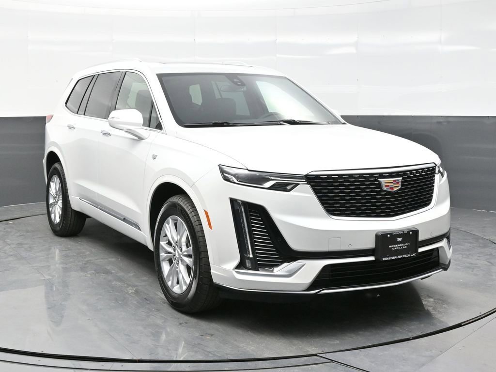 2025 Cadillac XT6 Luxury Auto 4WD's photo