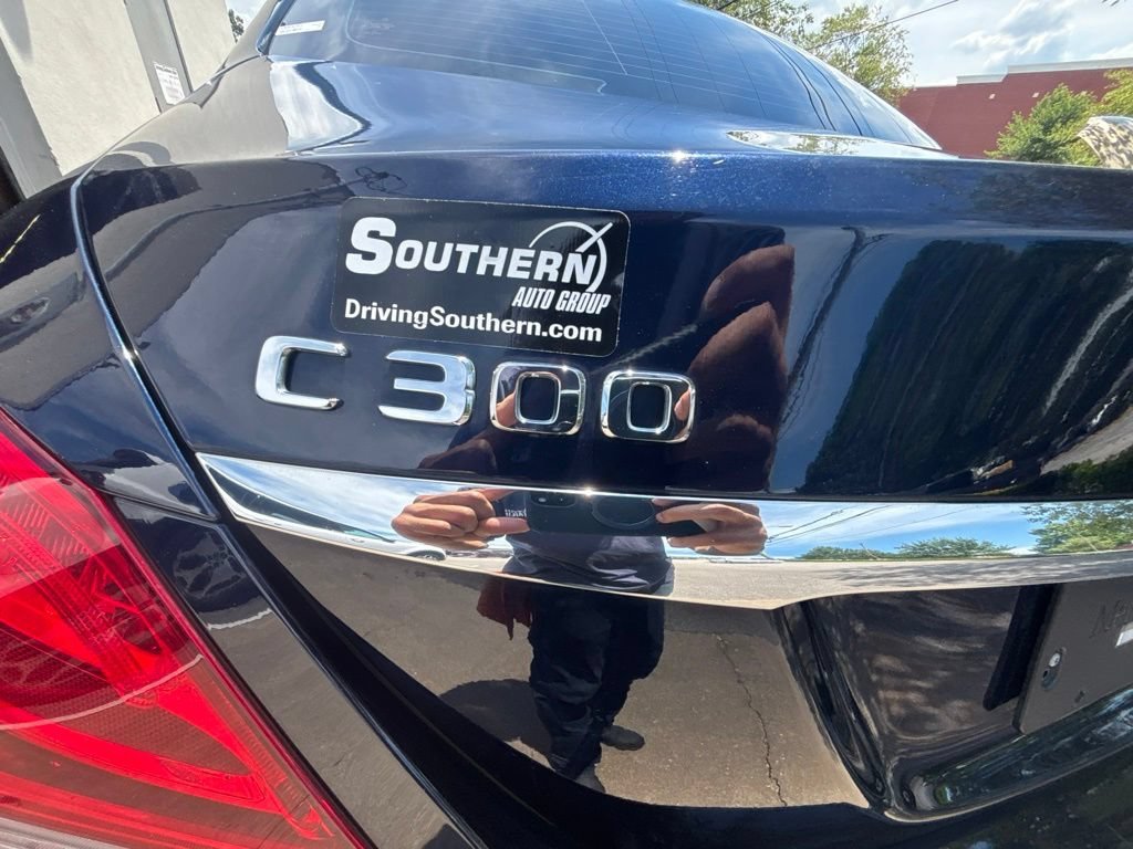 Used 2017  Mercedes-Benz C 300 image 25