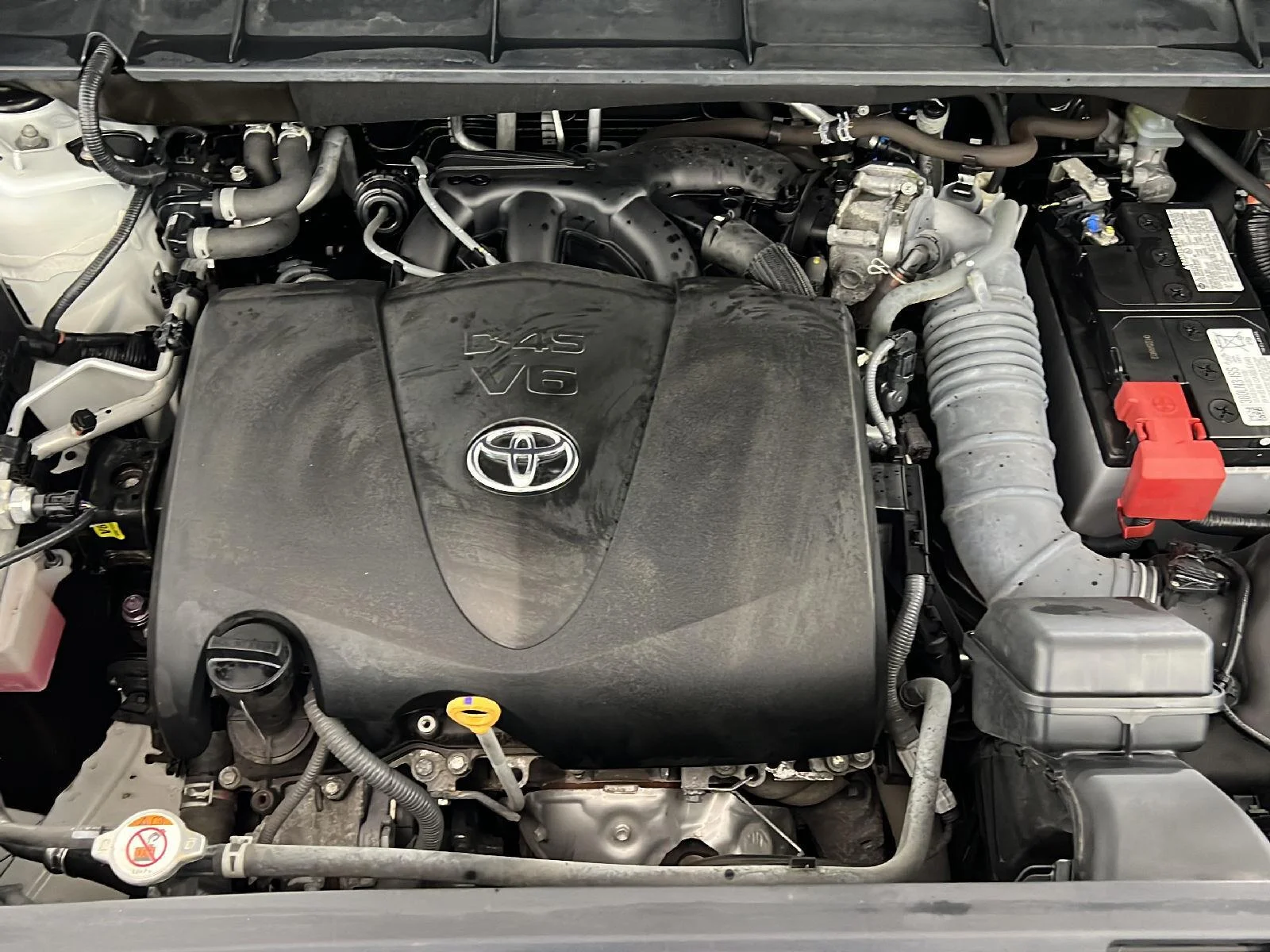 Used 2021 Blizzard Pearl Toyota Platinum image 26