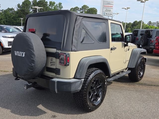 Used 2017  Jeep Sport image 12