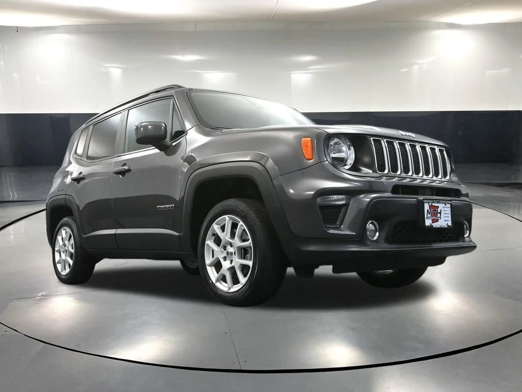 Used 2021 Gray Jeep Latitude image 51