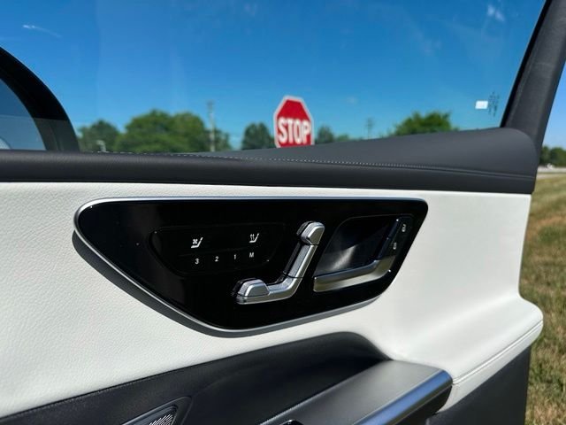 New 2026 Graphite Grey Metallic Mercedes-Benz GLC 300 image 23