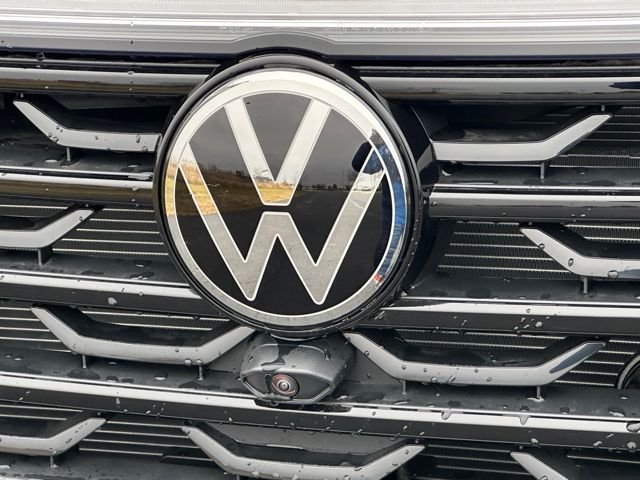 New 2026 Pure Gray Volkswagen 2.0T SEL Premium R-Line image 9