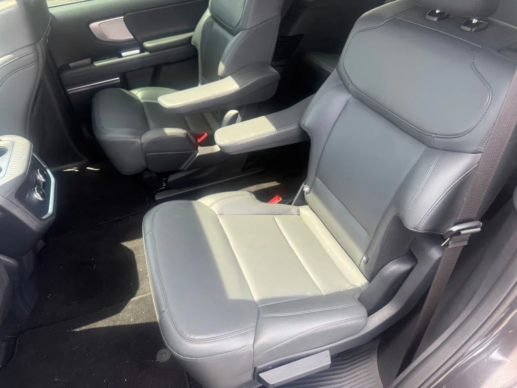 New 2026 Dark Matter Gray Metallic Ford Active image 32