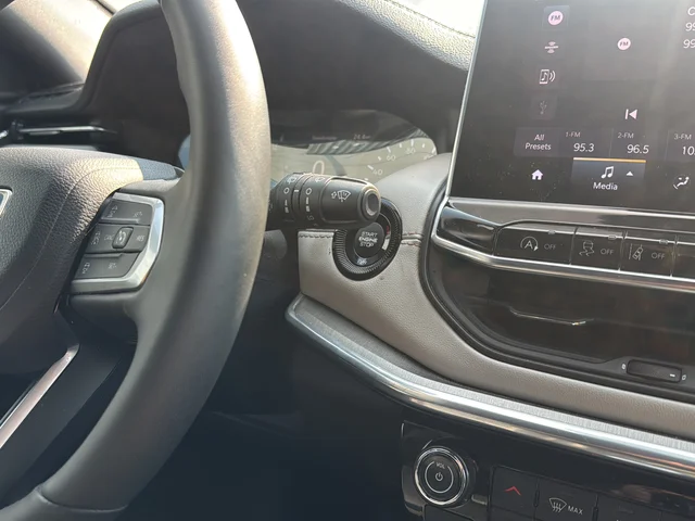 Used 2024 White Jeep Limited image 13