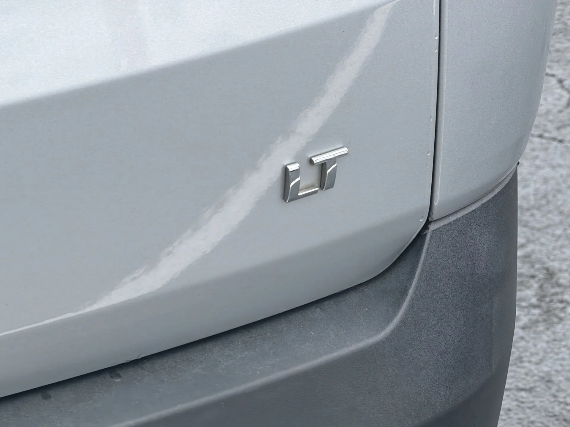 Certified Used 2019 Silver Ice Metallic Chevrolet 3LT image 26
