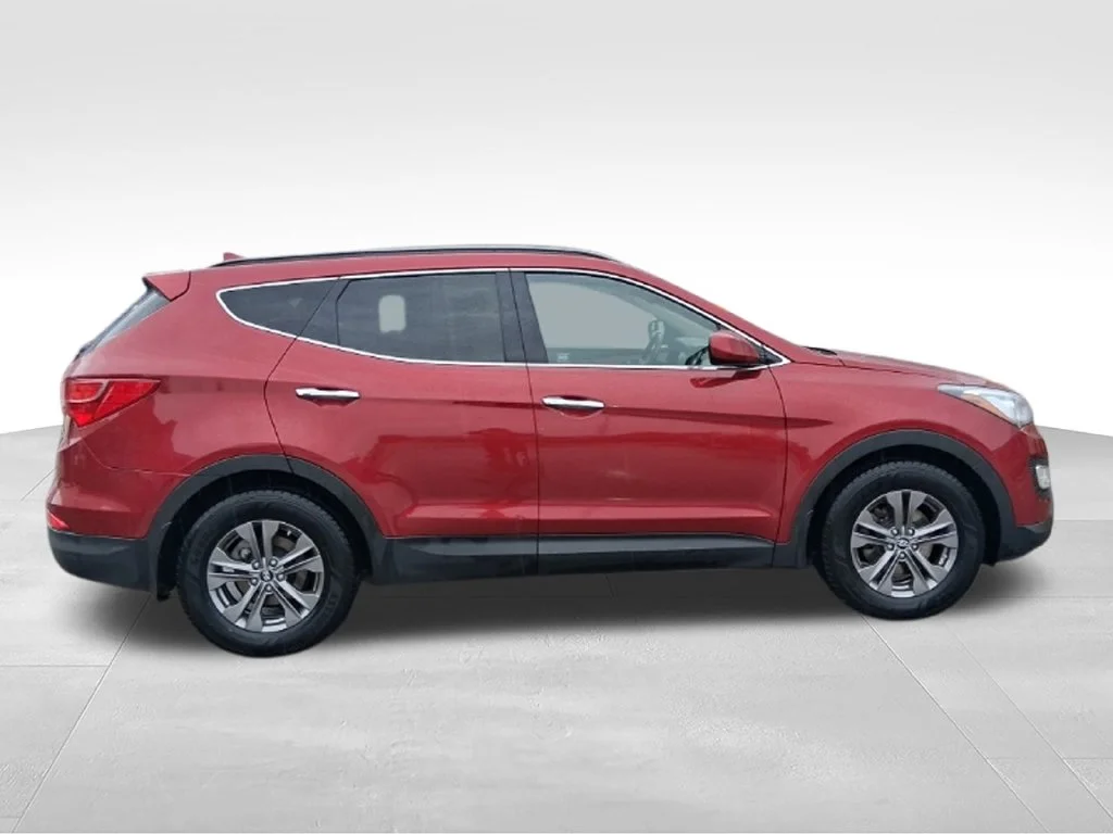 Used 2014 Serrano Red Hyundai Base image 8