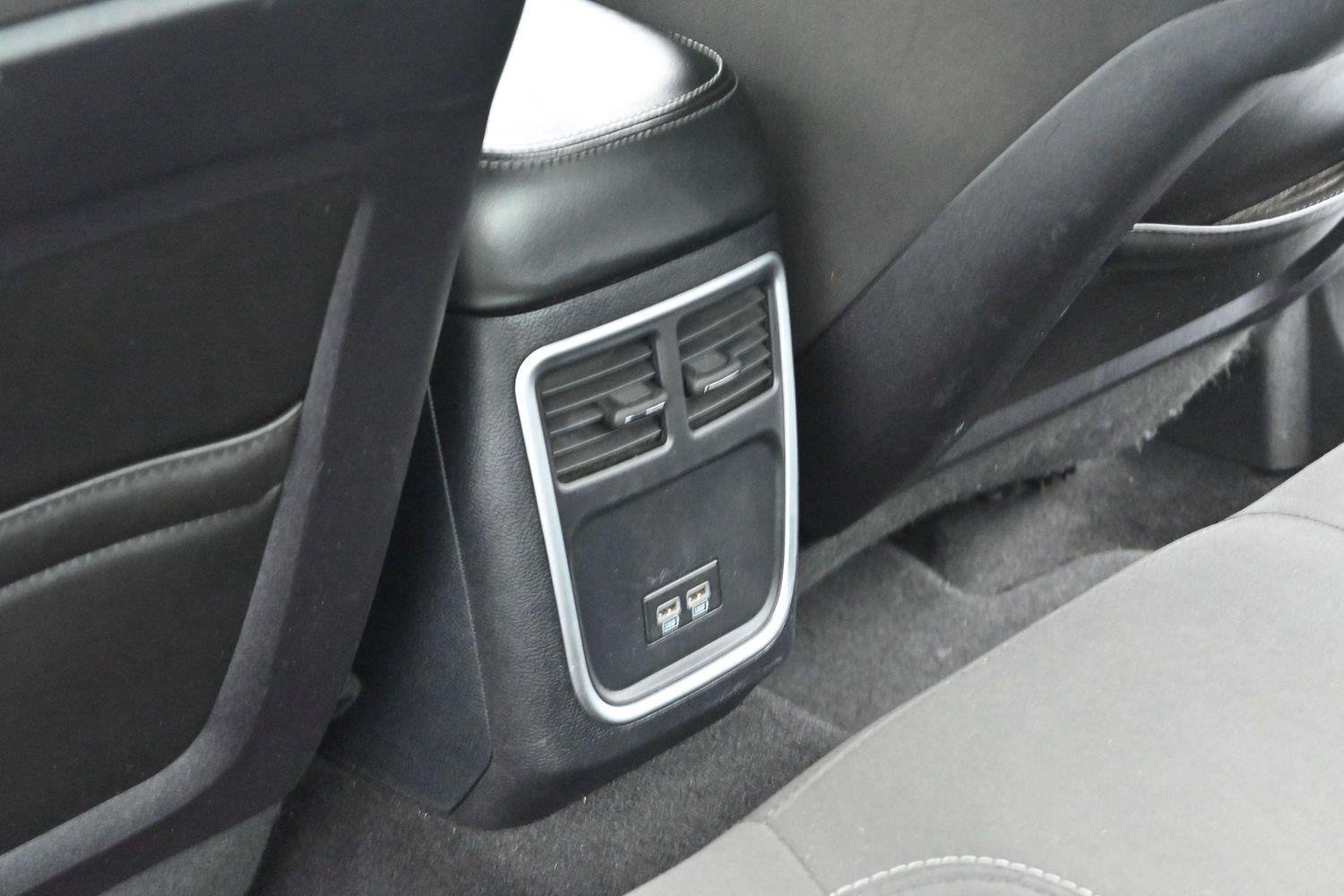 Used 2021 White Knuckle Clearcoat Dodge R/T image 26