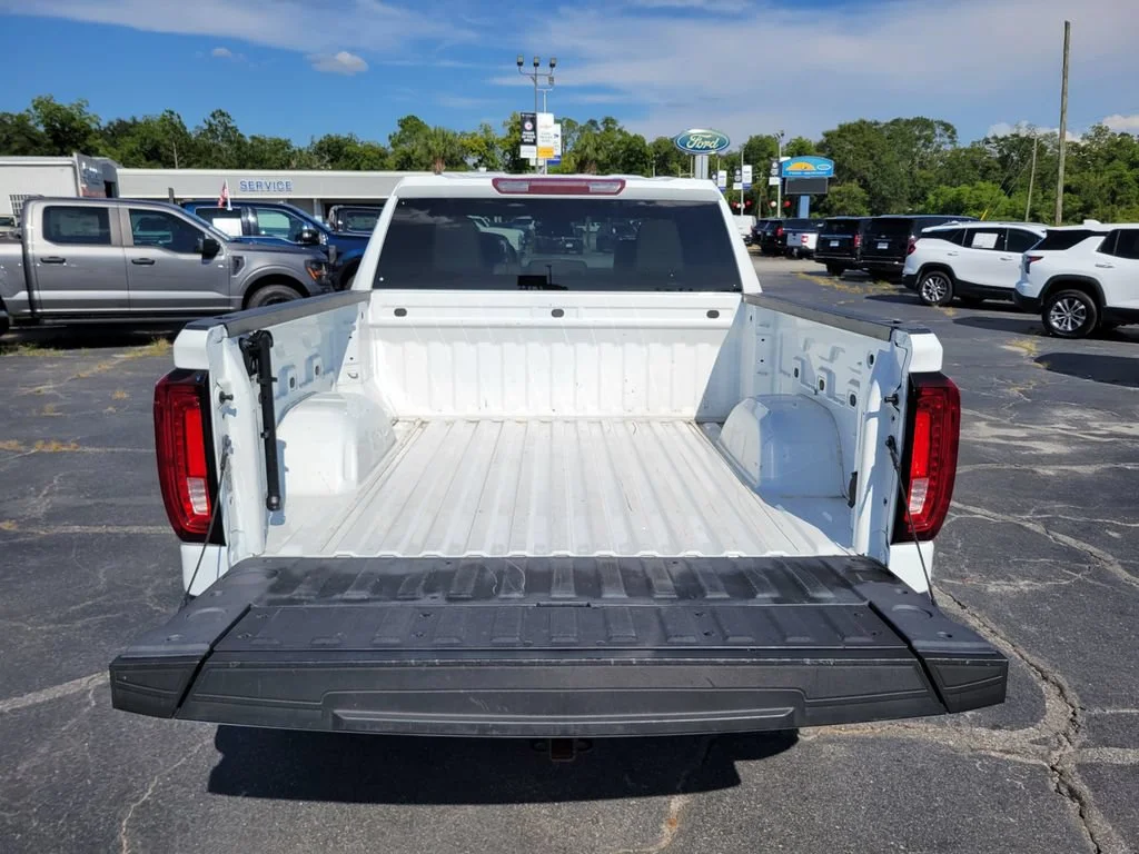 Used 2024 Summit White GMC SLT image 12