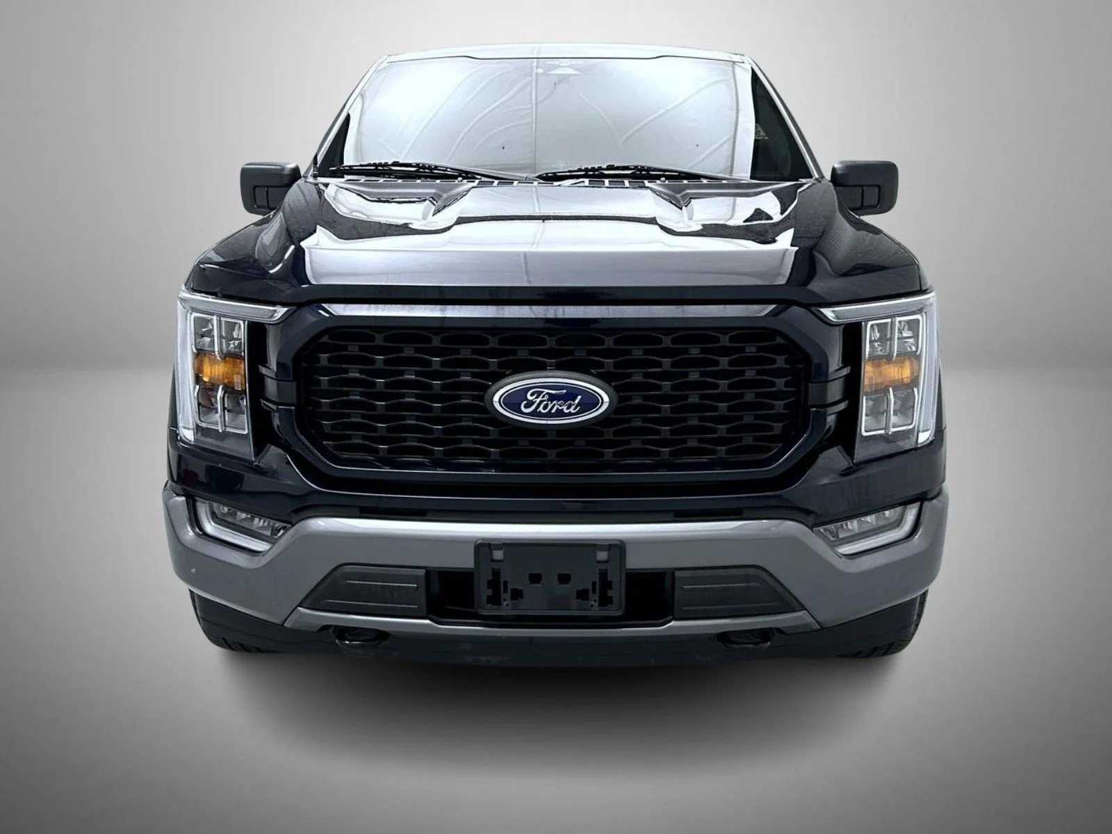 Used 2023 Blue Ford XLT image 2