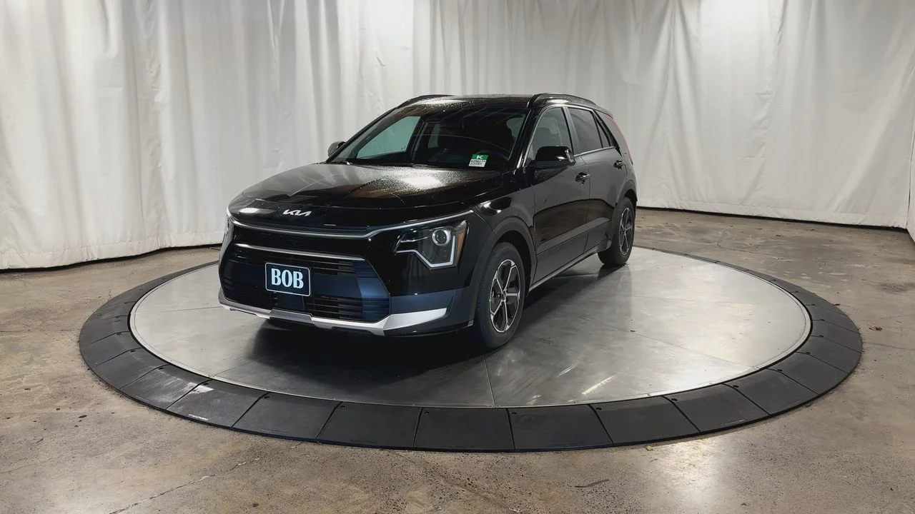 New 2026 Aurora Black Pearl Kia EX image 7