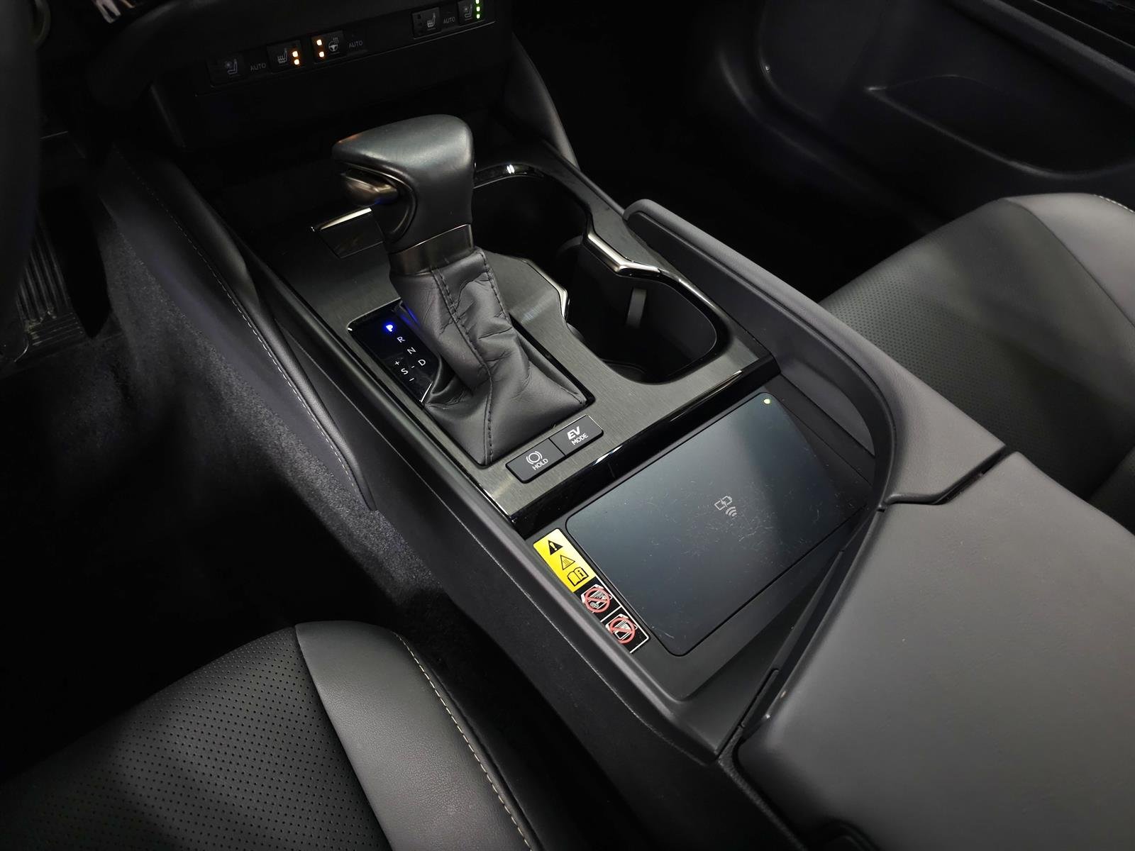 Certified Used 2024 Caviar Lexus PREMIUM image 30