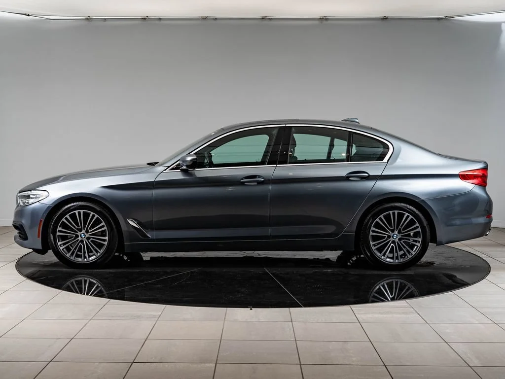 Used 2019 Bluestone Metallic BMW 540i xDrive image 5