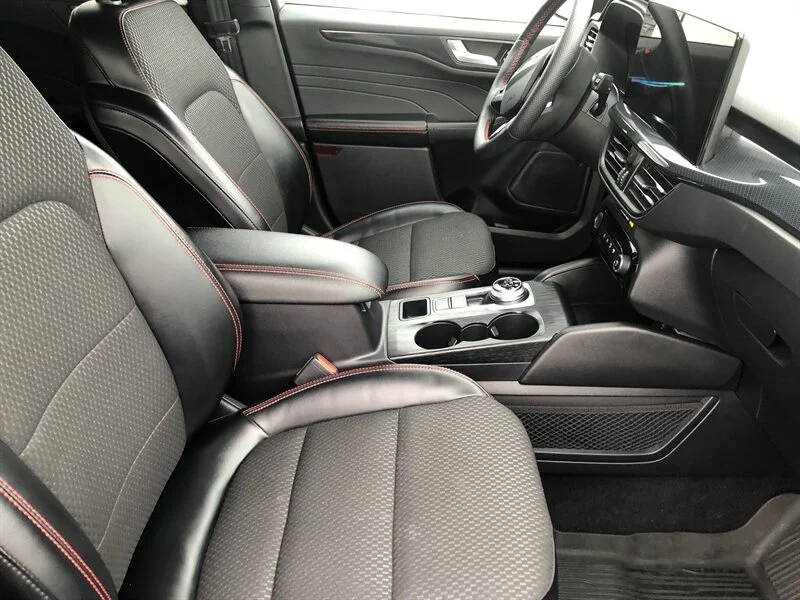 Used 2023 Black Ford ST-Line Select image 9