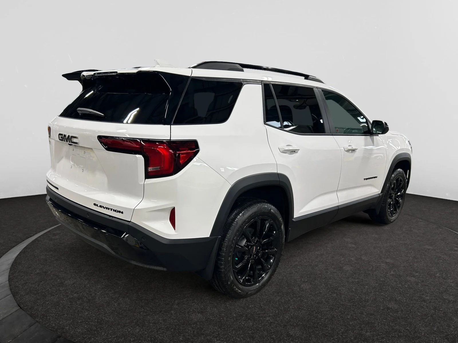 New 2027 Summit White GMC AWD Elevation image 5
