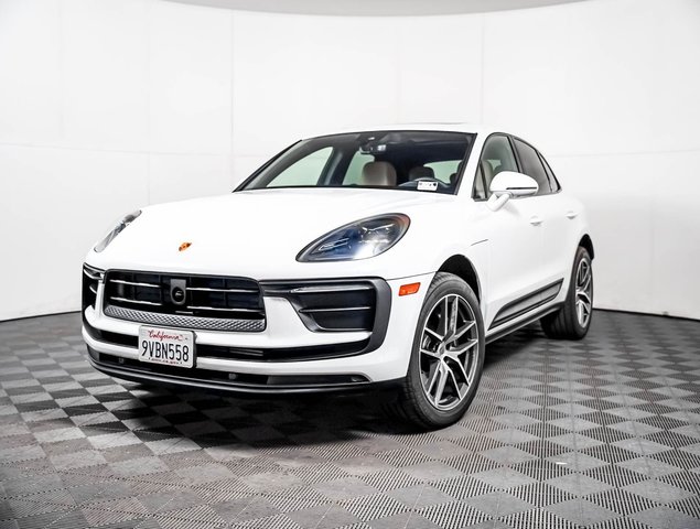 2026 Porsche Macan 