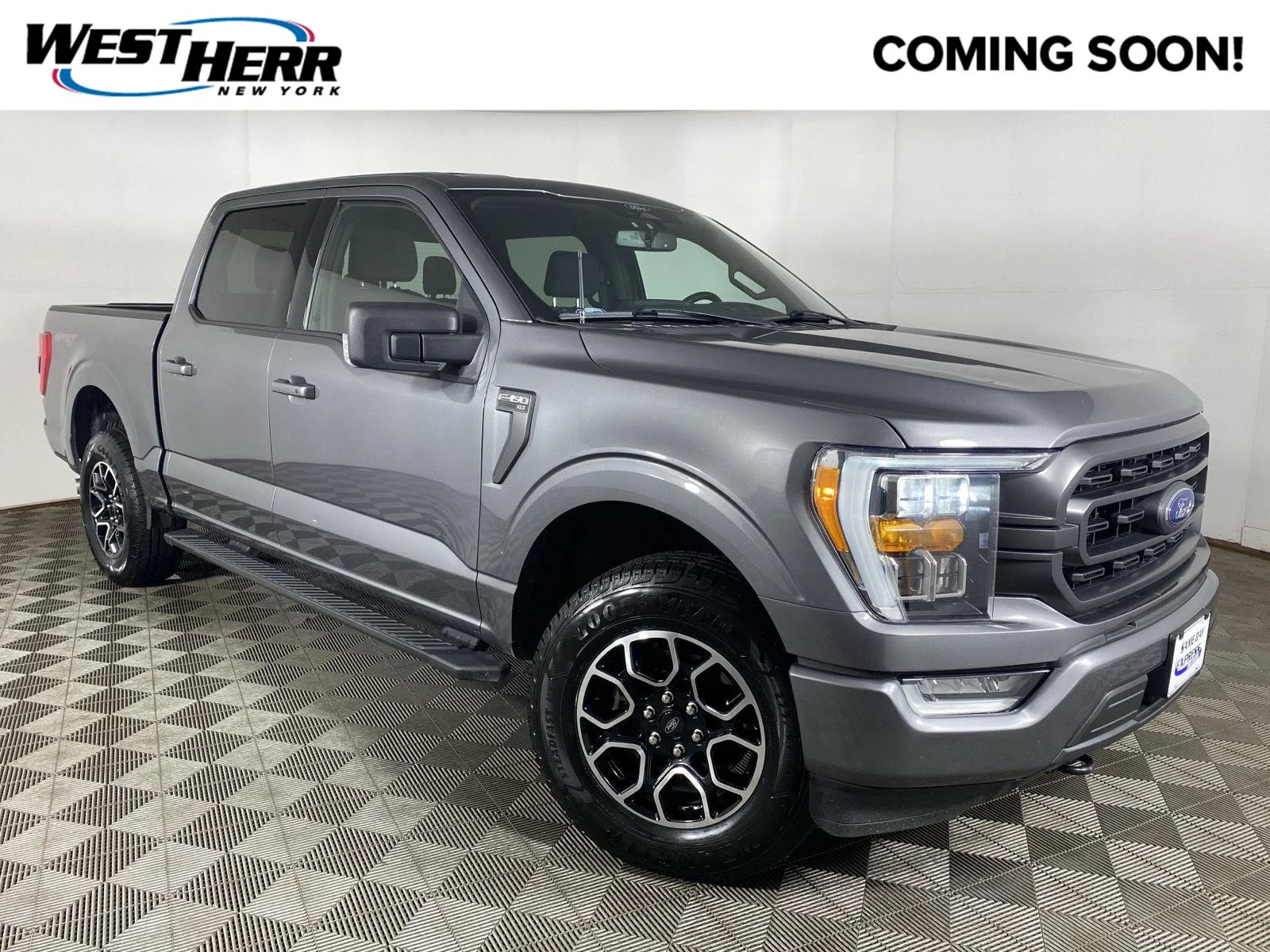 Used 2022 Carbonized Gray Ford XLT image 1