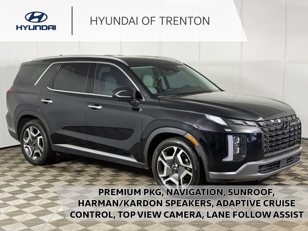Used 2024 Black Hyundai SEL image 1