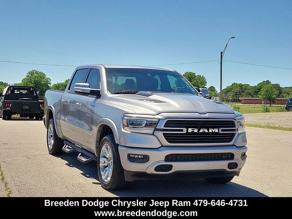 2022 RAM 1500 Laramie 4x4 Crew Cab 5'7's photo