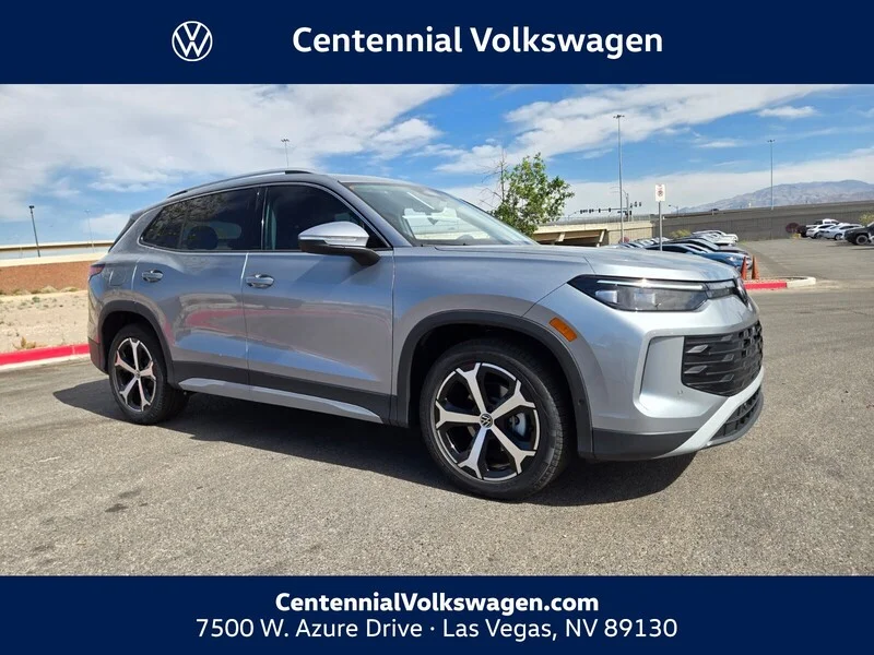2026 Volkswagen Tiguan 2.0T SE's photo