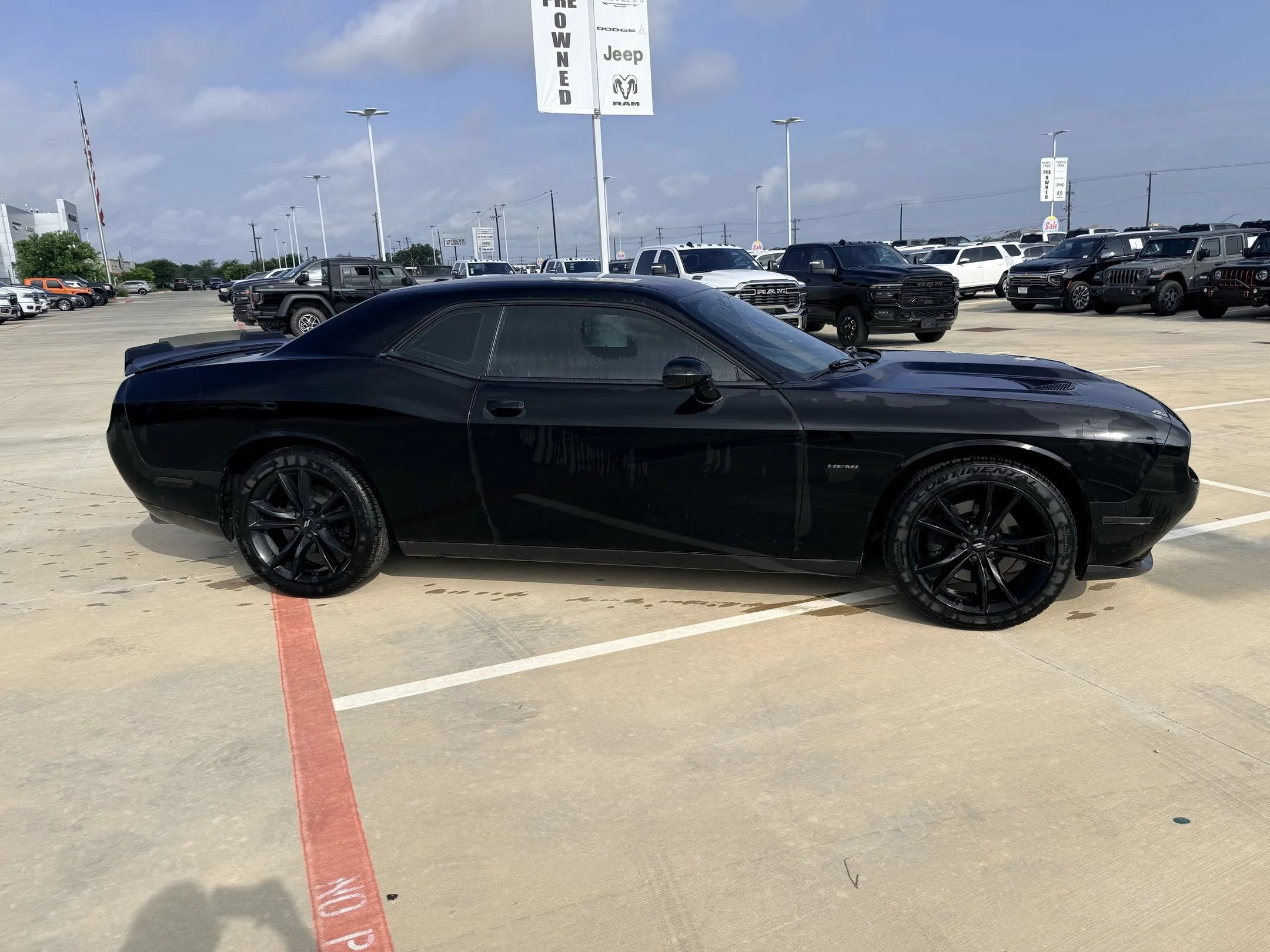 Used 2017 Black Dodge R/T image 2