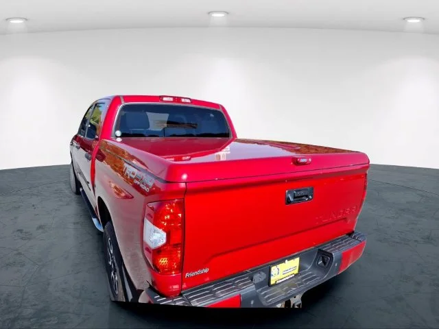 Used 2016 Red Toyota SR5 image 8