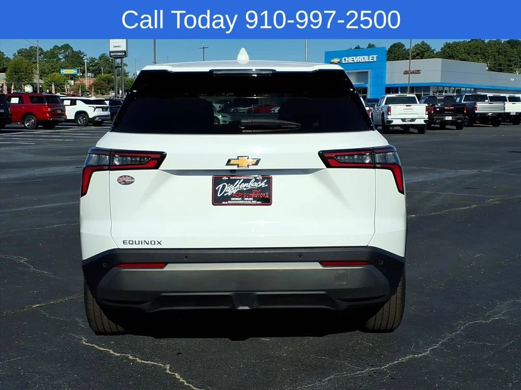 Used 2026 Summit White Chevrolet LT image 7