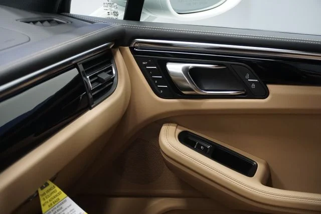 2026 Porsche Macan S - Photo 22
