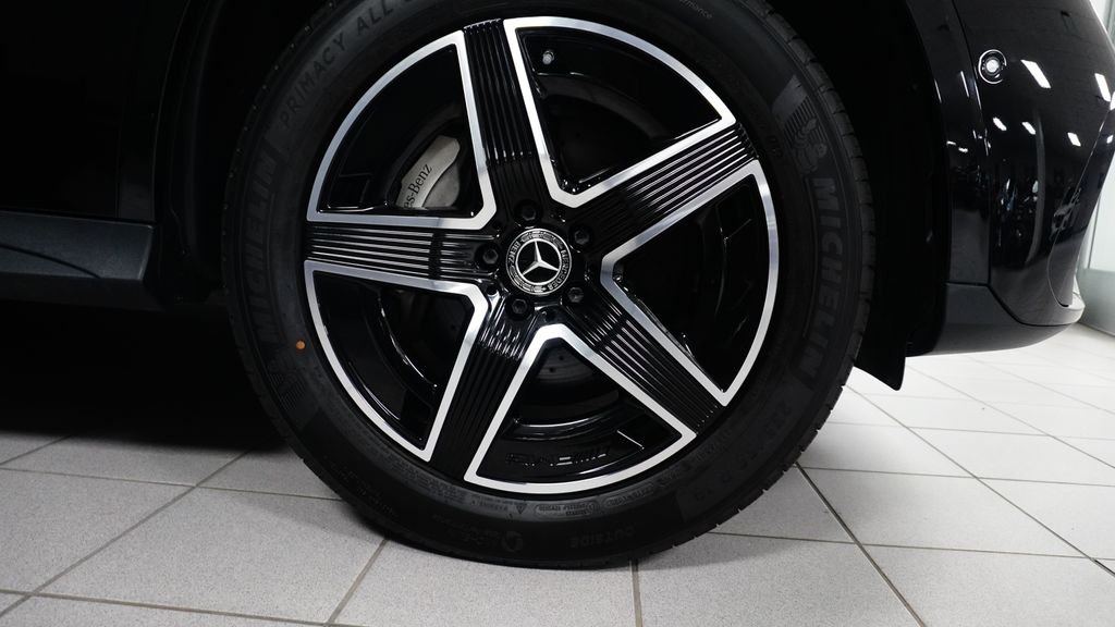 Certified Used 2023 Black Mercedes-Benz GLC 300 image 7