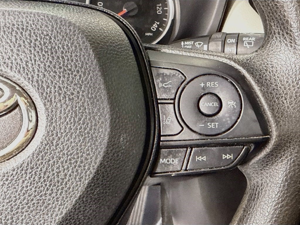 Used 2020 Super White Toyota XLE image 11