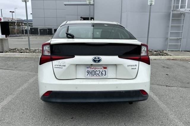 Used 2019 White Toyota XLE AWD-e image 6