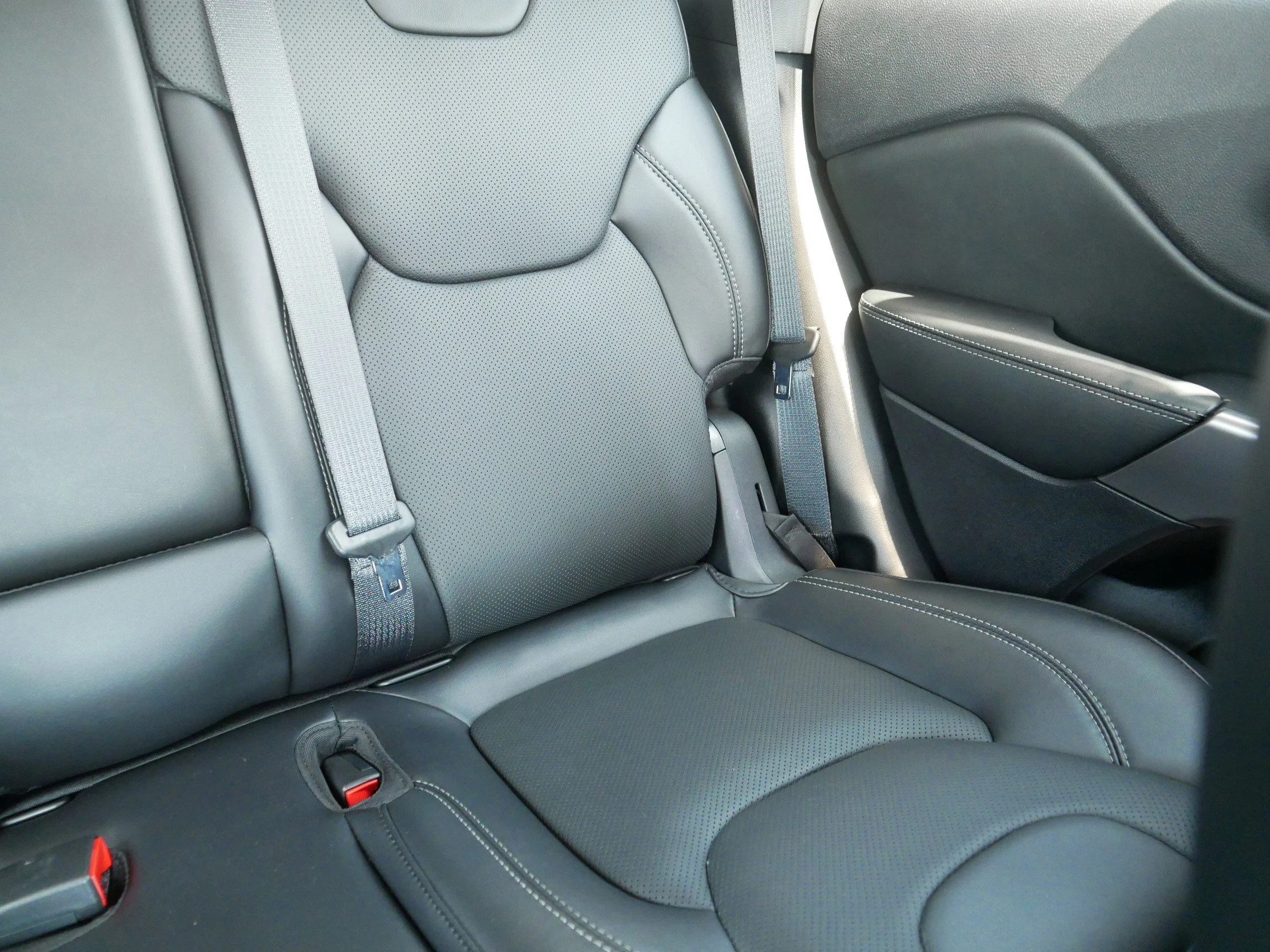 Used 2021 Bright White Clearcoat Jeep Limited image 14