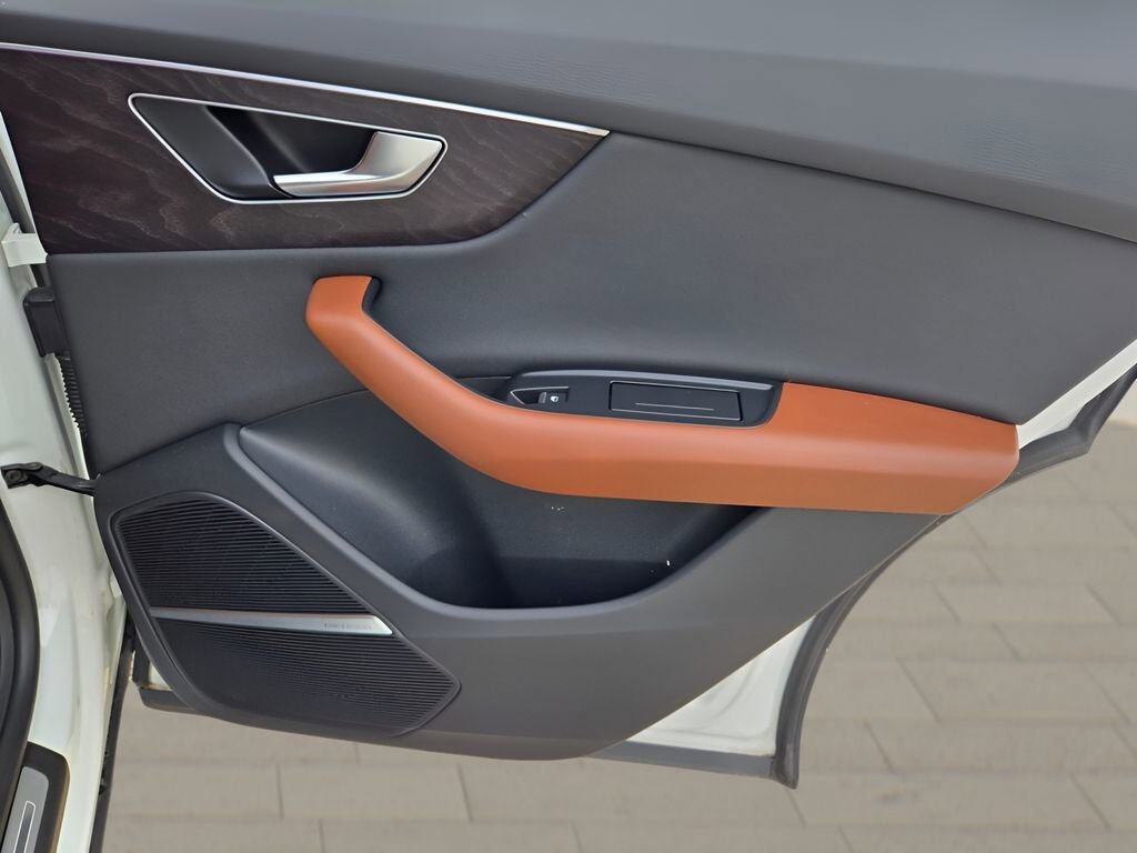 2022 Audi Q8 Premium Plus - Photo 10