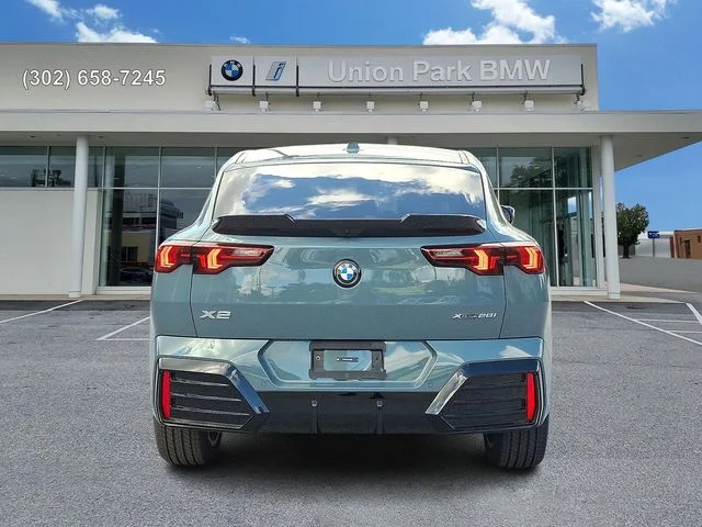Used 2026 Cape York Green Metallic BMW xDrive28i image 5