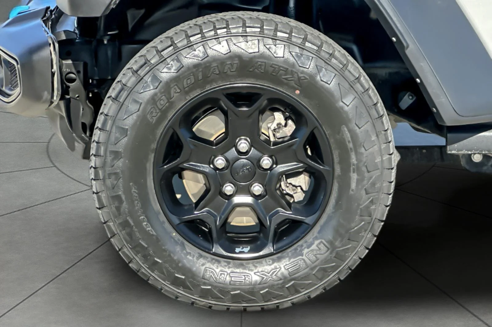 Used 2023 STING - GRAY Jeep S 4XE image 25