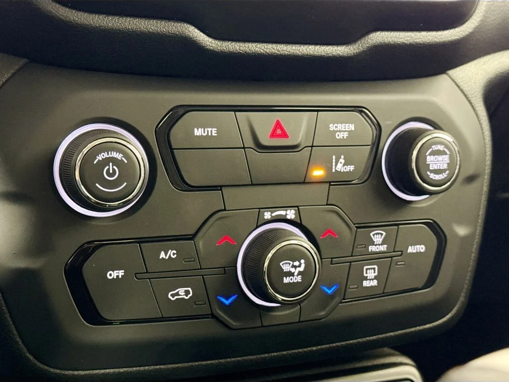 2023 Jeep Renegade Limited - Photo 34