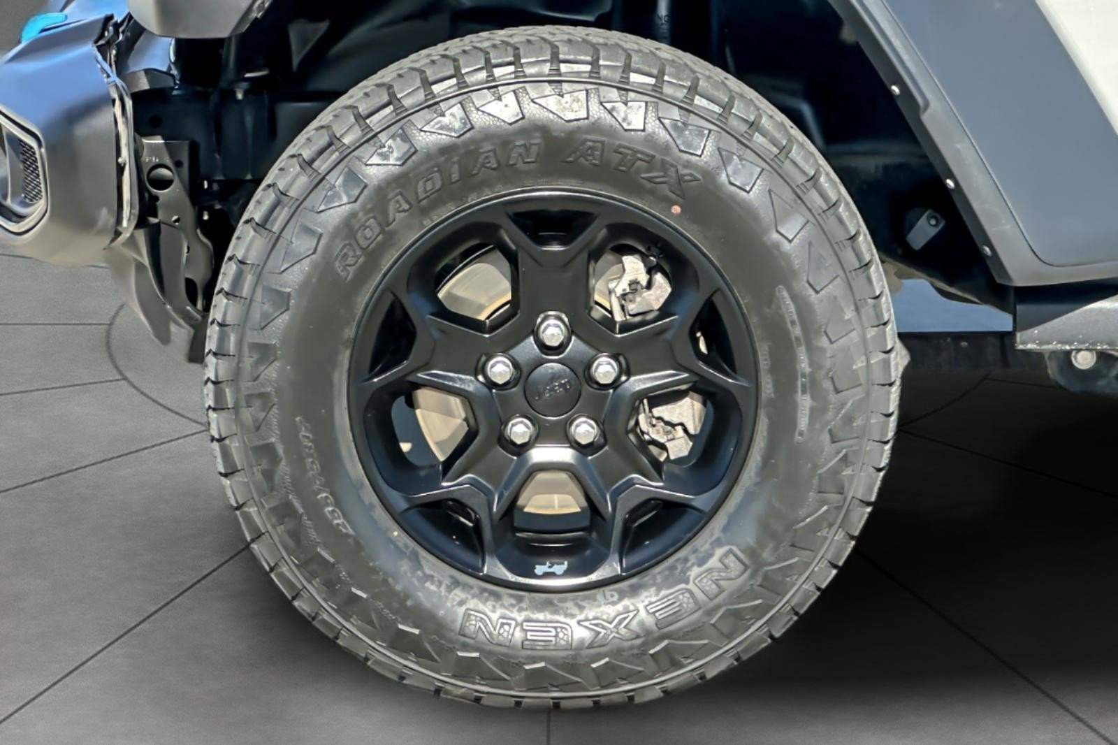 Used 2023 STING - GRAY Jeep S 4XE image 25