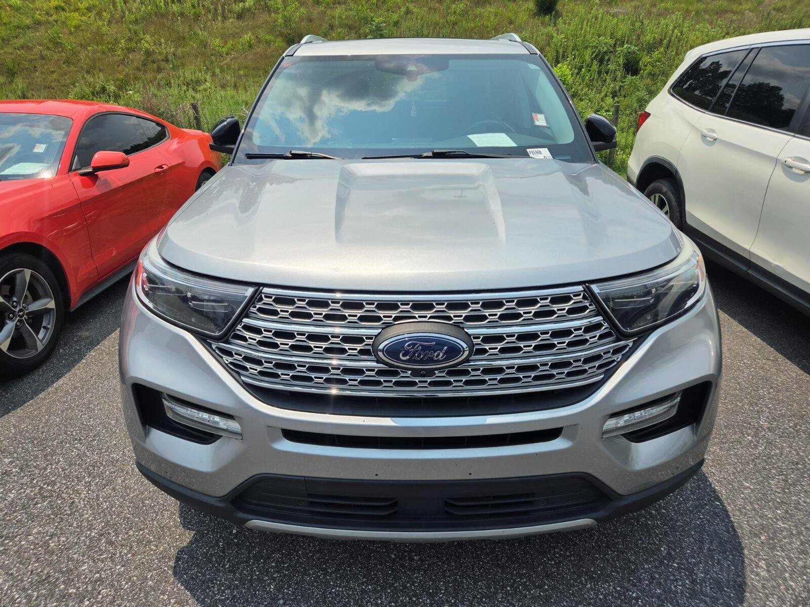 Used 2021 Silver Ford Limited image 2