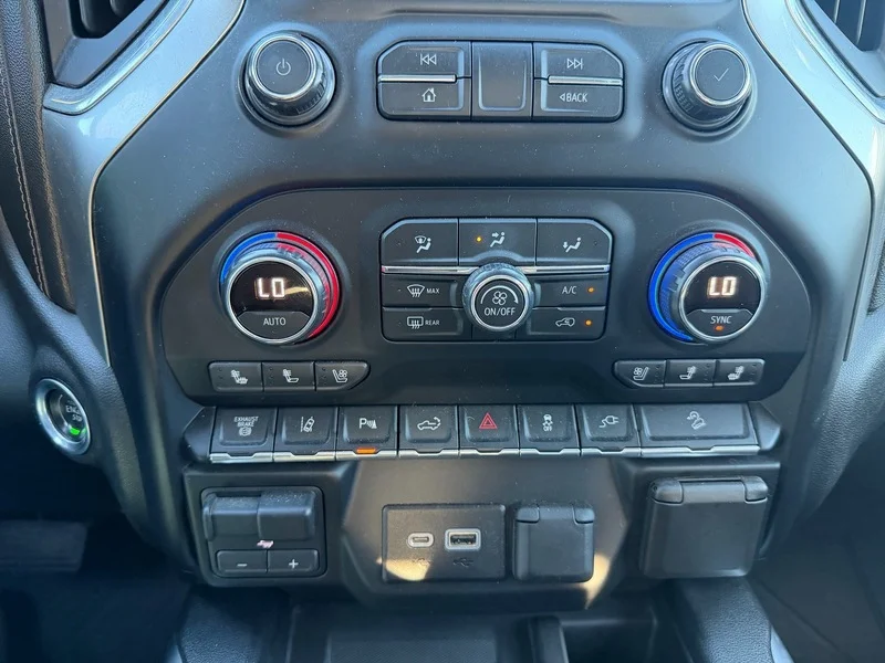 Used 2020 SUMMIT WHITE Chevrolet LTZ image 12