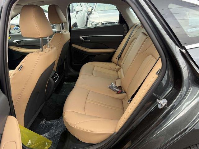 New 2026 Gray Hyundai Limited image 15