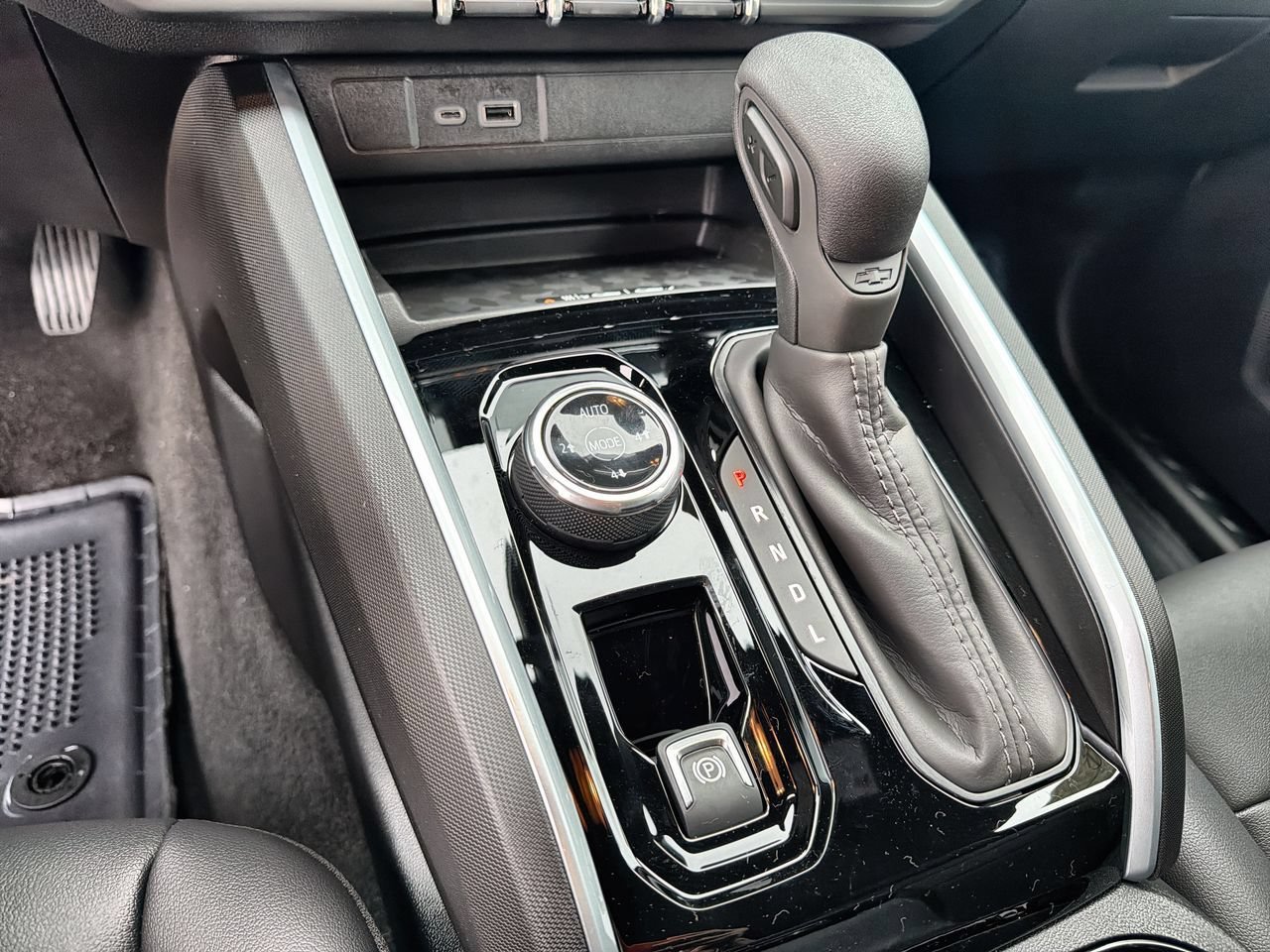 2026 Chevrolet Colorado Trail Boss - Photo 14