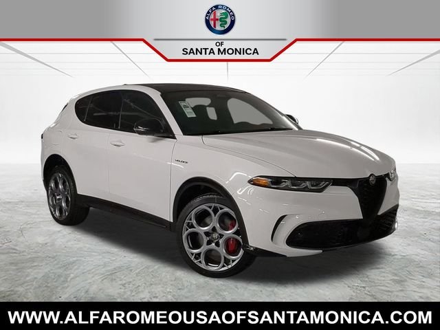 New 2025 Milano White Exterior Paint Alfa Romeo Base image 1