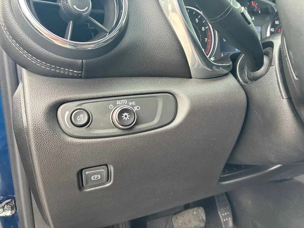 Used 2023 BLUE GLOW METALLIC Chevrolet LT image 13