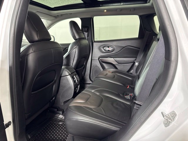 Used 2021 White Jeep Limited image 12