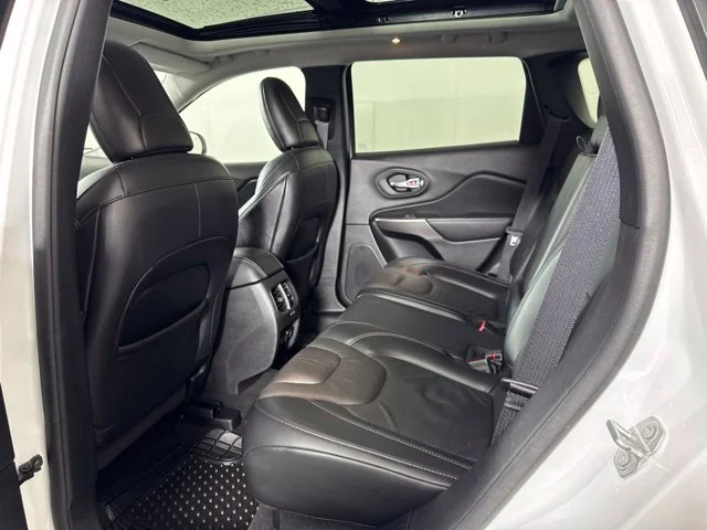 Used 2021 White Jeep Limited image 12