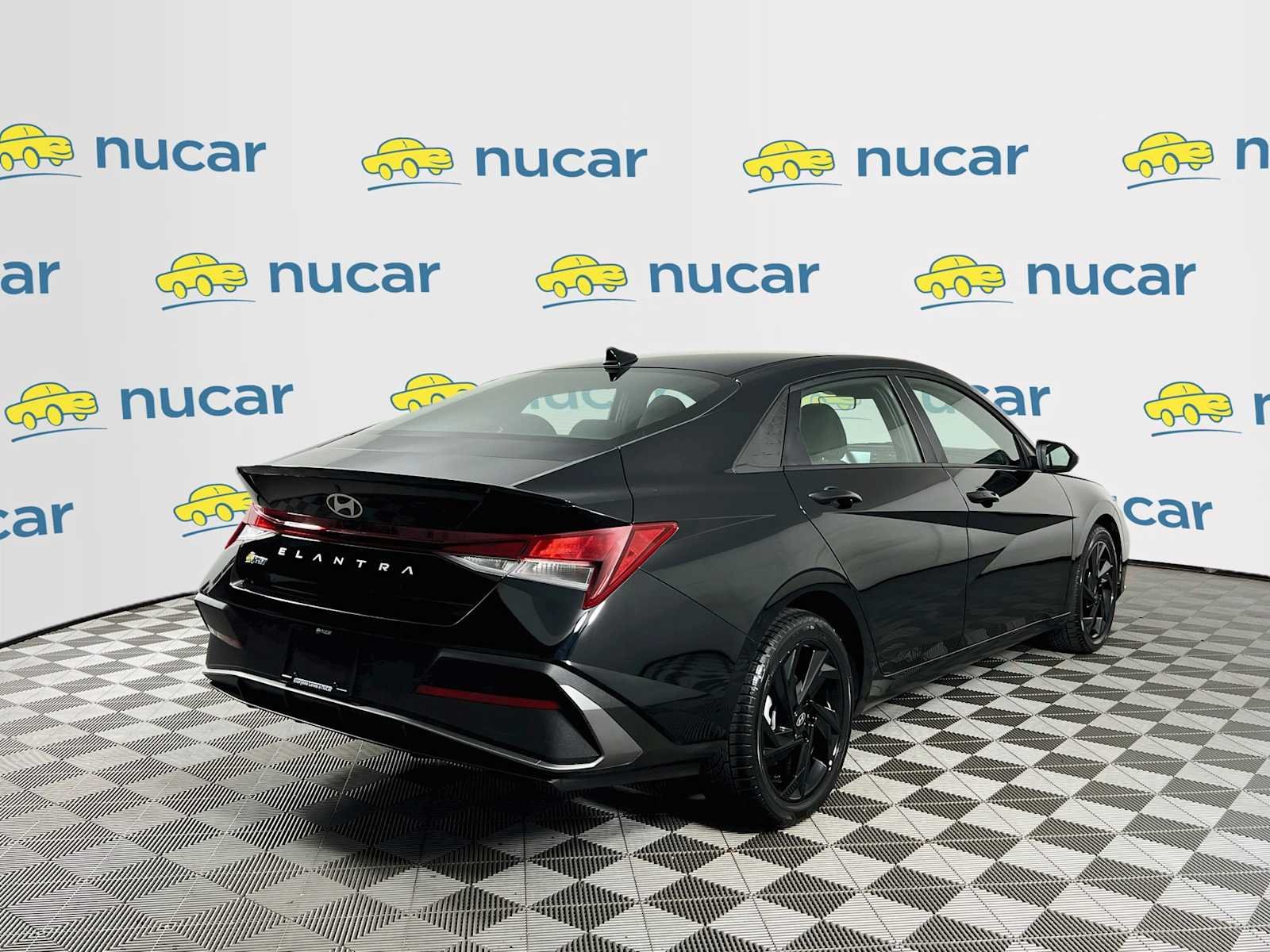 Used 2026 Abyss Black Hyundai SEL Sport image 7