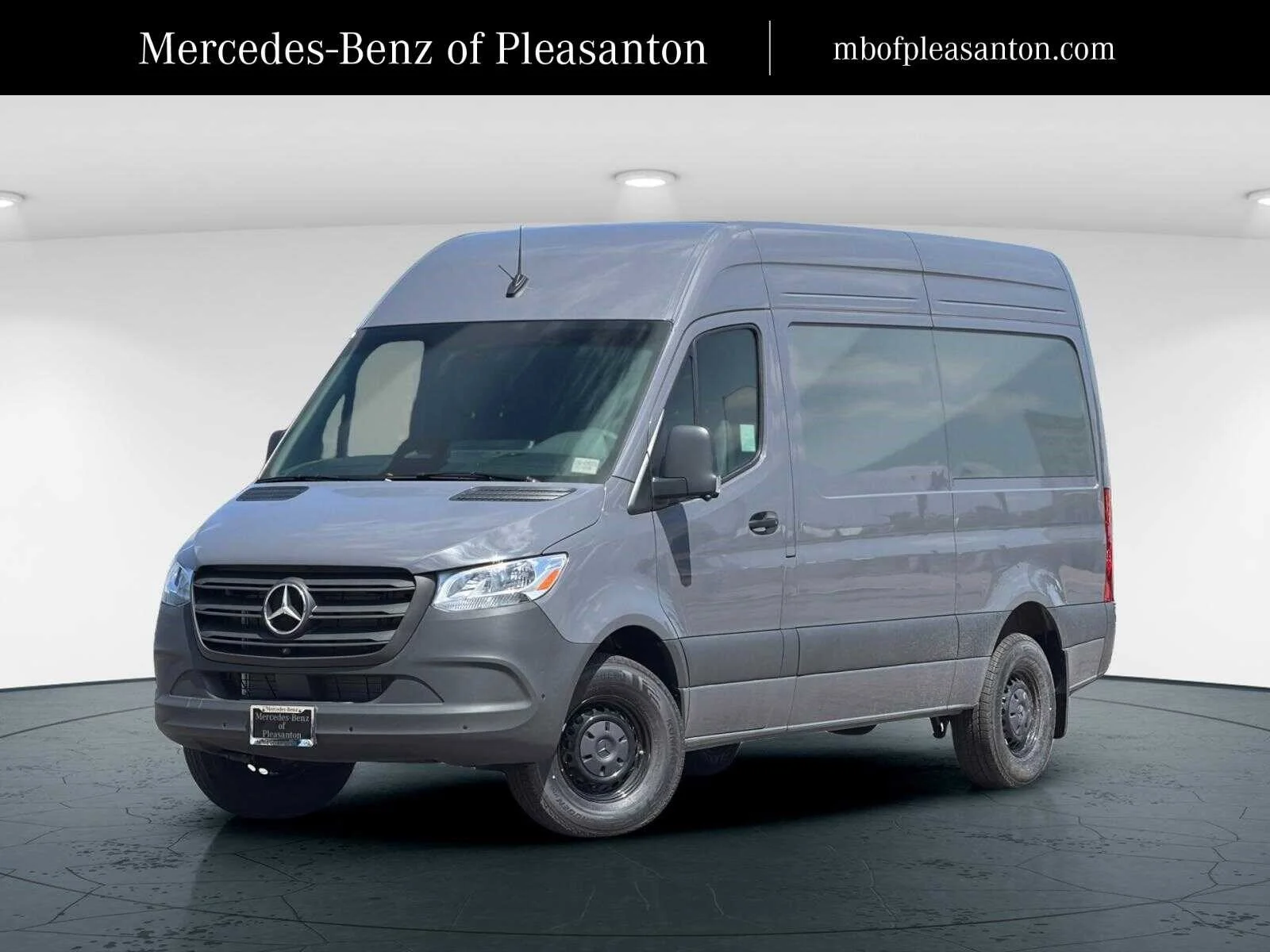 2026 Mercedes-Benz Sprinter 2500 144 WB's photo