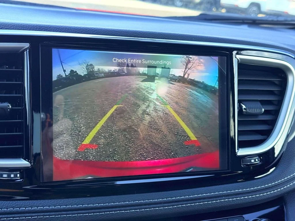 2026 Chrysler Pacifica Select - Photo 19