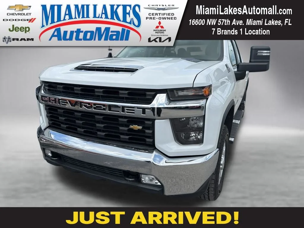 2022 Chevrolet Silverado HD LT Crew Cab Standard Box's photo