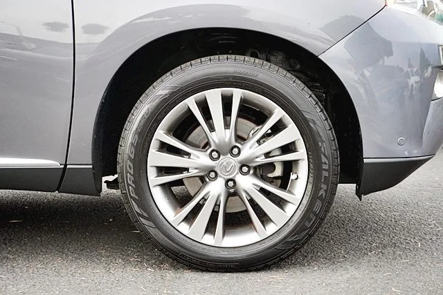 Used 2014 Gray Lexus 350 image 7